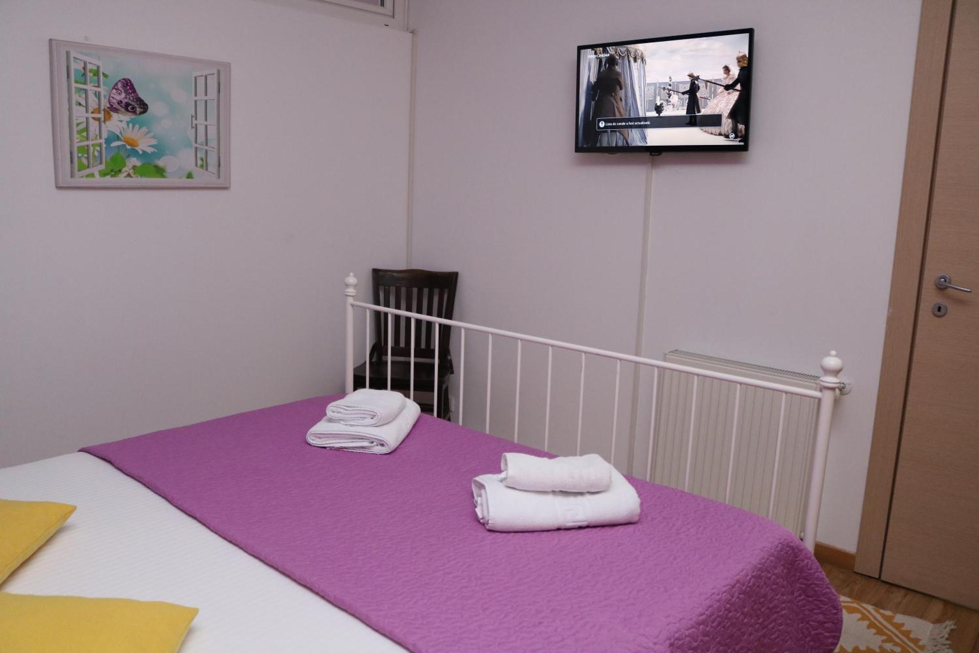 Flowers Apartments Τιμισοάρα Δωμάτιο φωτογραφία