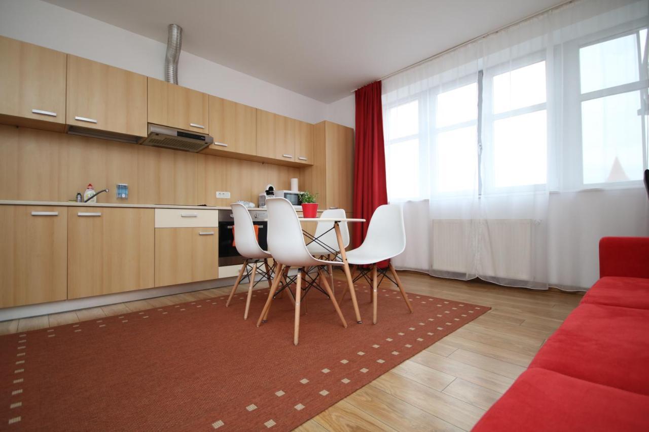 Flowers Apartments Τιμισοάρα Εξωτερικό φωτογραφία